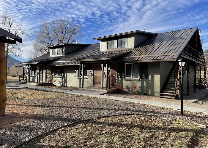 The Spruce Lodge